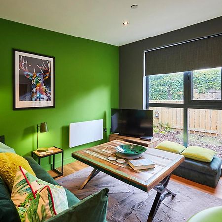 Host & Stay - Forest Green Lodge 안윅 외부 사진